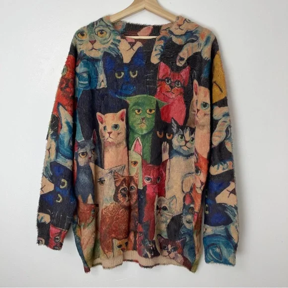 NWOT Oversized ULTRA SOFT Sweater with Cats | Size L - Picture 11 of 11